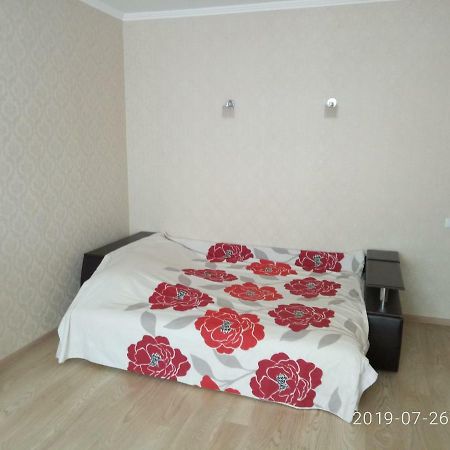 Люкс Апартаменты На Позняках Kiew Exterior foto