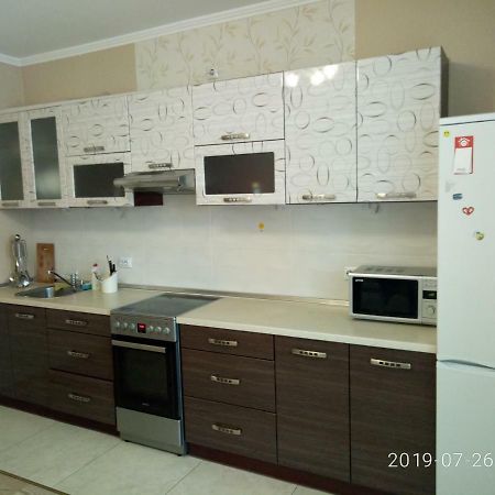 Люкс Апартаменты На Позняках Kiew Exterior foto
