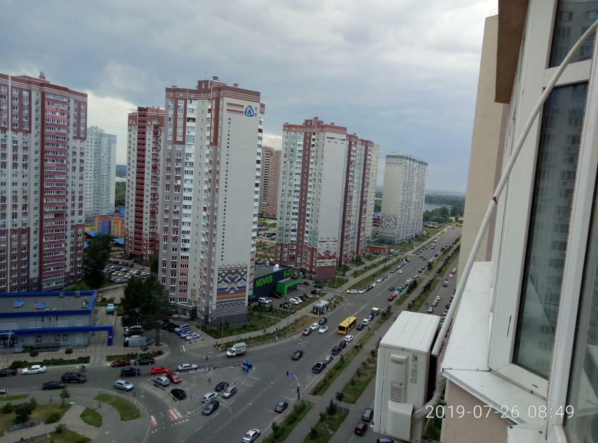 Люкс Апартаменты На Позняках Kiew Exterior foto